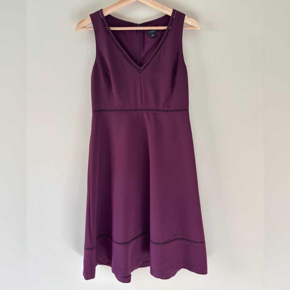 Ann Taylor - Sleeveless V Neck A-Line Dress - 00P